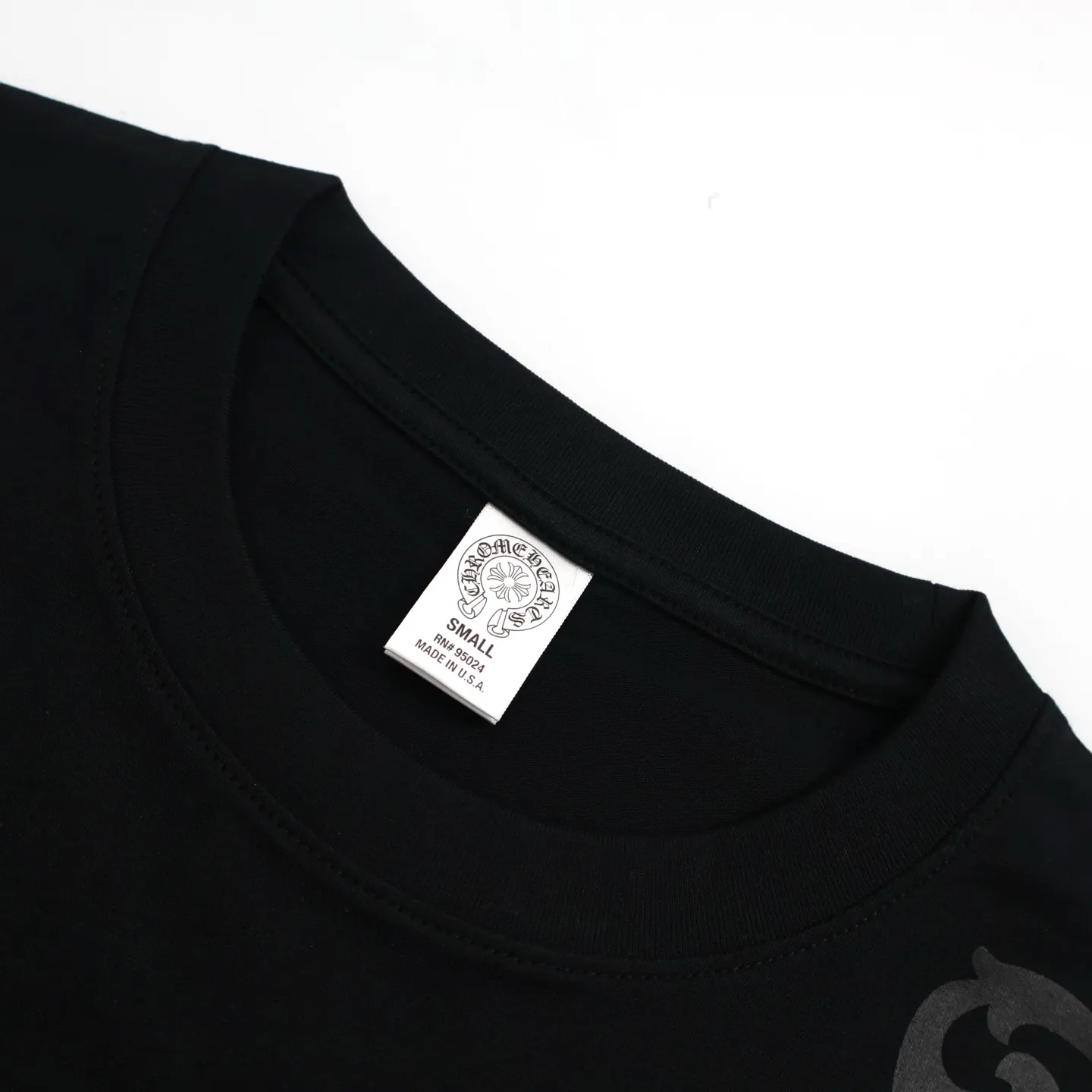 🅿️270 [Exclusive supply] CH Crow Heart Black Sword Printed Short Sleeves. The original version was purchased for 4,296. The fabric is made of custom-woven and dyed 230g pure cotton plain weave. The printing is made of imported ink and three-dimensional printing. The size and position are perfectly restored. Size:S.M.L